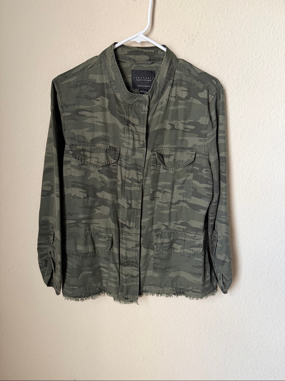 Sanctuary Camouflage Jacket . NEW condition . Large
